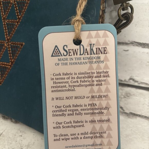 Hawaiian Sew Da Kine Turquoise And Brown Colored Purse NWT - Picture 3 of 4